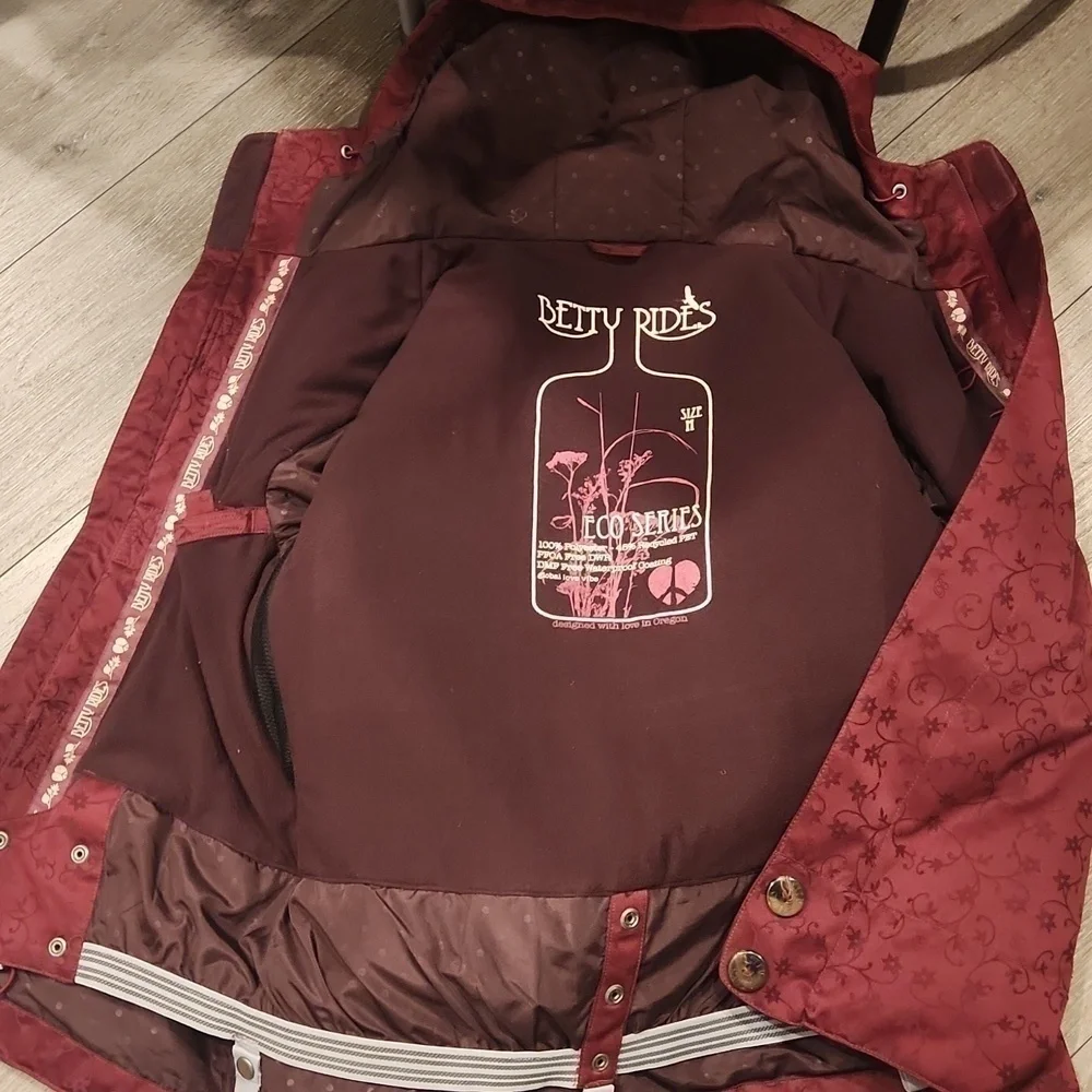 Betty Ride Winter Jacket - Picture 7 of 10